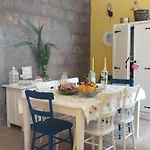 Casa Imperio - Azorean House Povoacao (Sao Miguel)